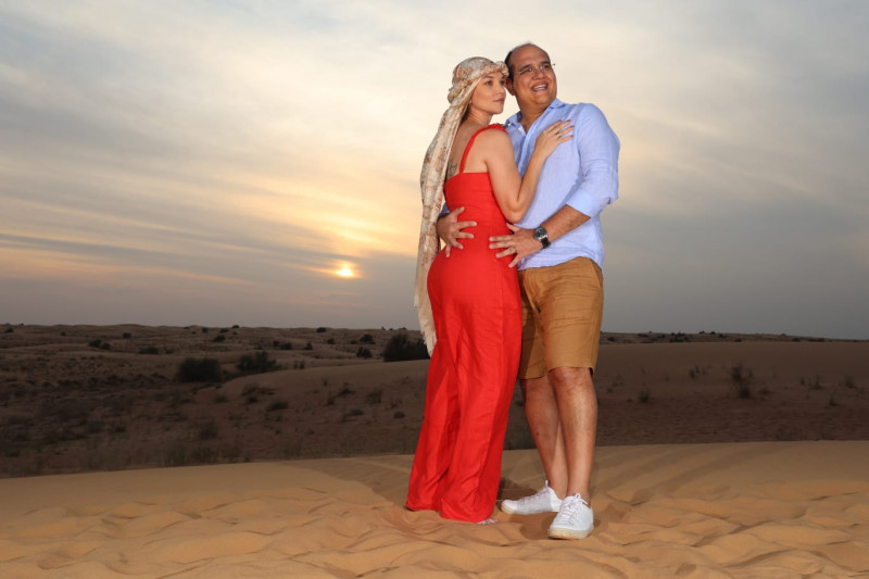  #Ensaio no deserto de Dubai - Um click do Dr. Carlos Tajra & Rafaella Vitale em ensaio no @sonara_camp Camping número 1 de Dubai. Chics!!! - (Divulgação)