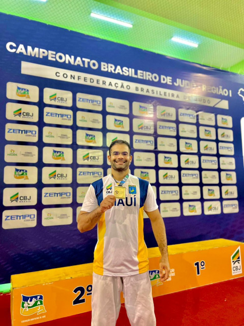 Judoca piauiense conquista ouro no Campeonato Brasileiro Regional