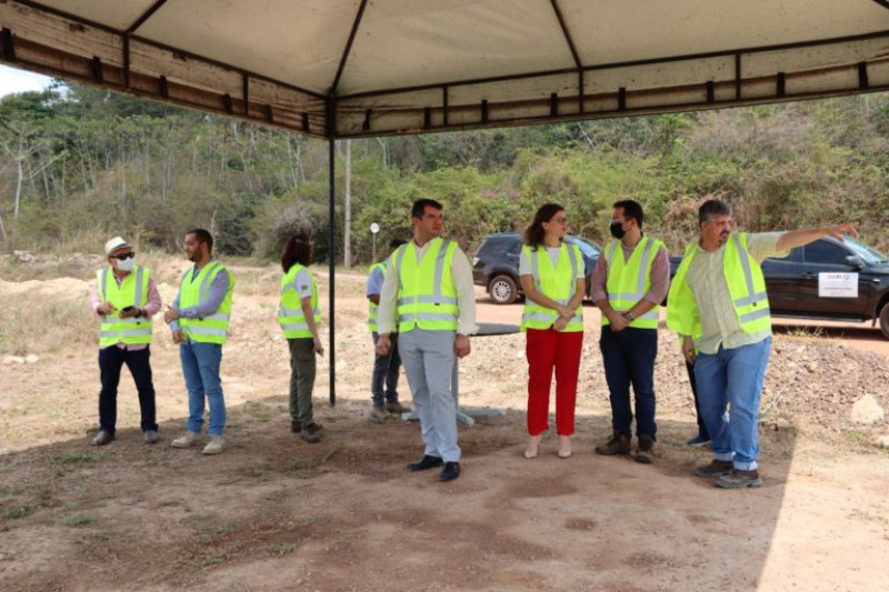 Representantes do MPPI, TCE-PI e Semar visitam centro de tratamento de resíduos em Altos - ( Reprodução MP-PI)