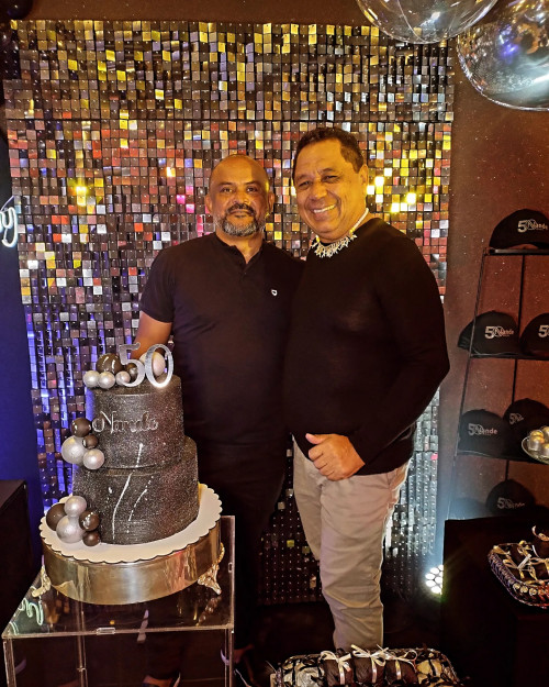 #Amigos - Um click de Miro Silva em Restaurante e Pizzaria o Nande, comemorando os 50 Anos do seu amigo Nande, em Teresina no dia 26/3/24 - @restauranteepizzariaonande. Parabéns!!! - (Divulgação)