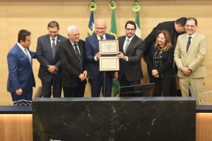 Proposição de Henrique Pires homenageia desembargadores federais com cidadania piauiense