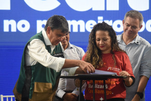 Timon: Wellington Dias e Rafael Brito lançam programas de crédito para pequenos negócios; veja como participar