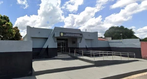 Mesmo após reforma, delegacia de São Pedro do Piauí segue sem funcionar, denuncia morador