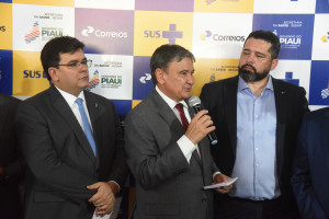 Governo do Piauí lança parceria com os Correios para distribuição de medicamentos em casa