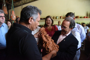 Visita do presidente nacional do Sebrae, Décio Lima, ao Polo Cerâmico no bairro Poti Velho, em Teresina (PI)
